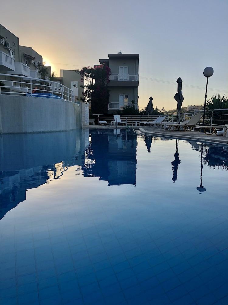 Pelagia Bay Hotel Αγία Πελαγία  Εξωτερικό φωτογραφία
